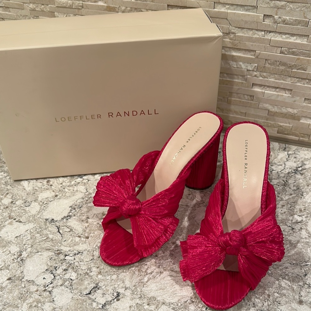 NIB Loeffler Randall Penny Knotted Mules in Fuschia
